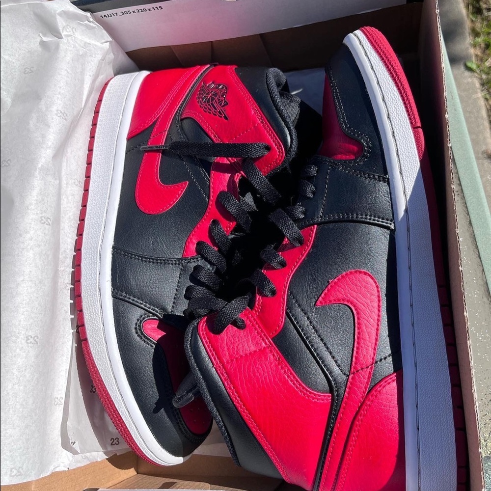 Air Jordan 1 mid (BANNED) 2020
